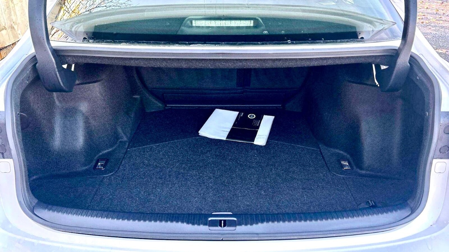 Used Lexus IS 2014 for sale - 76700621: Photo 19