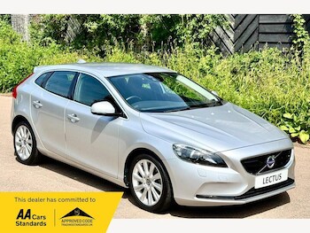 Used Volvo V40 2015 for sale - 78759673: Photo