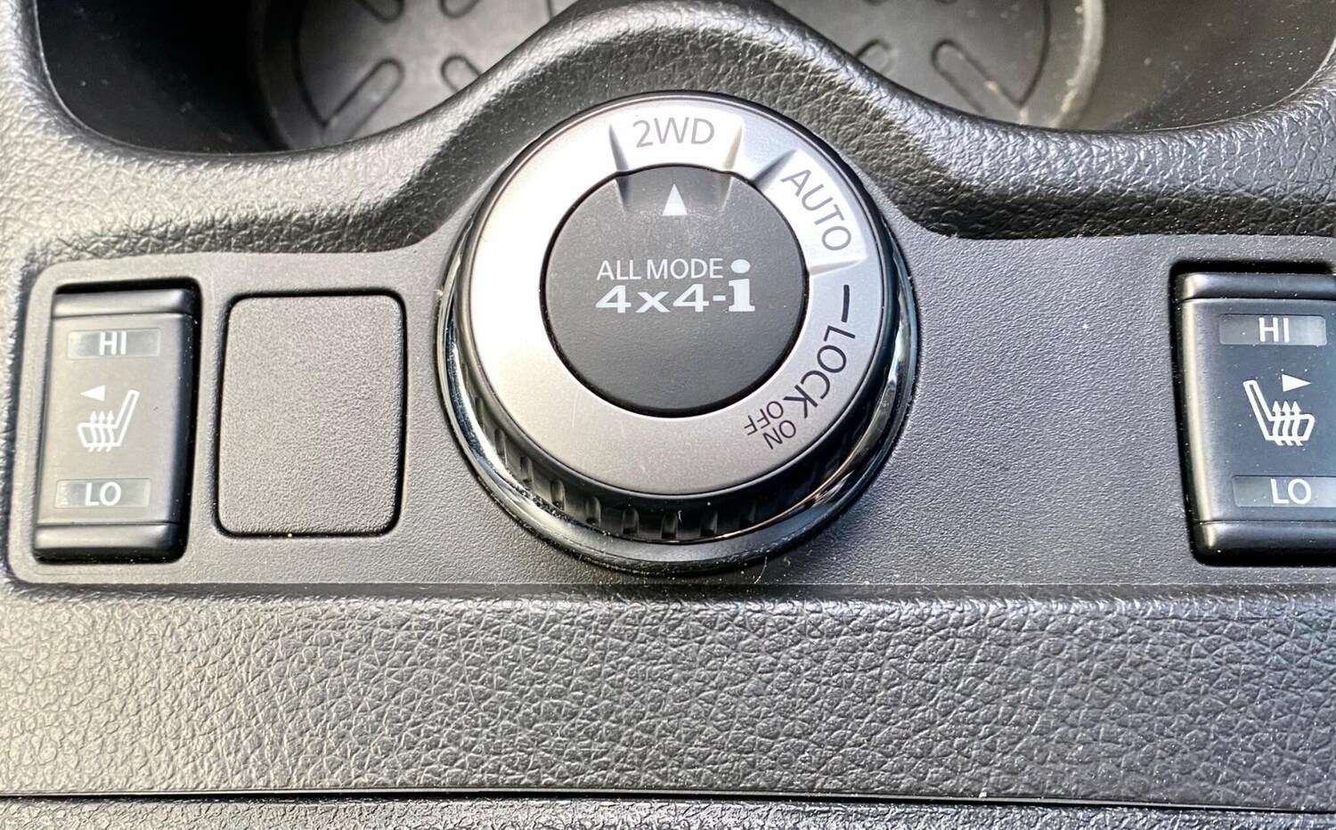 Used Nissan X-Trail 2015 for sale - 76214487: Photo 42