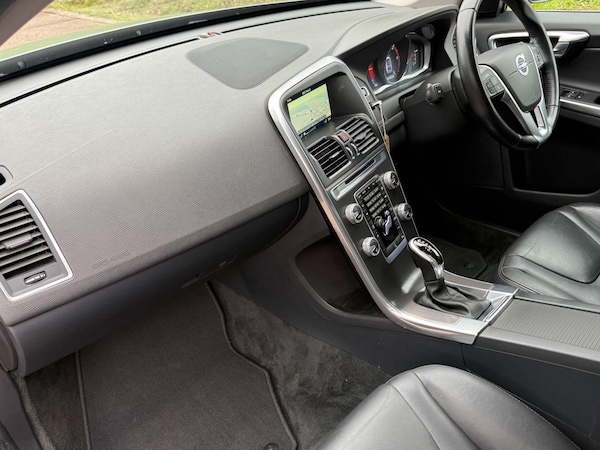 Used Volvo XC60 2016 for sale - 76306826: Photo 17