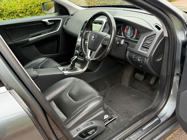 Used Volvo XC60 2016 for sale - 76306826: Photo 24