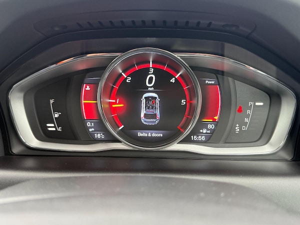 Used Volvo XC60 2016 for sale - 76306826: Photo 32