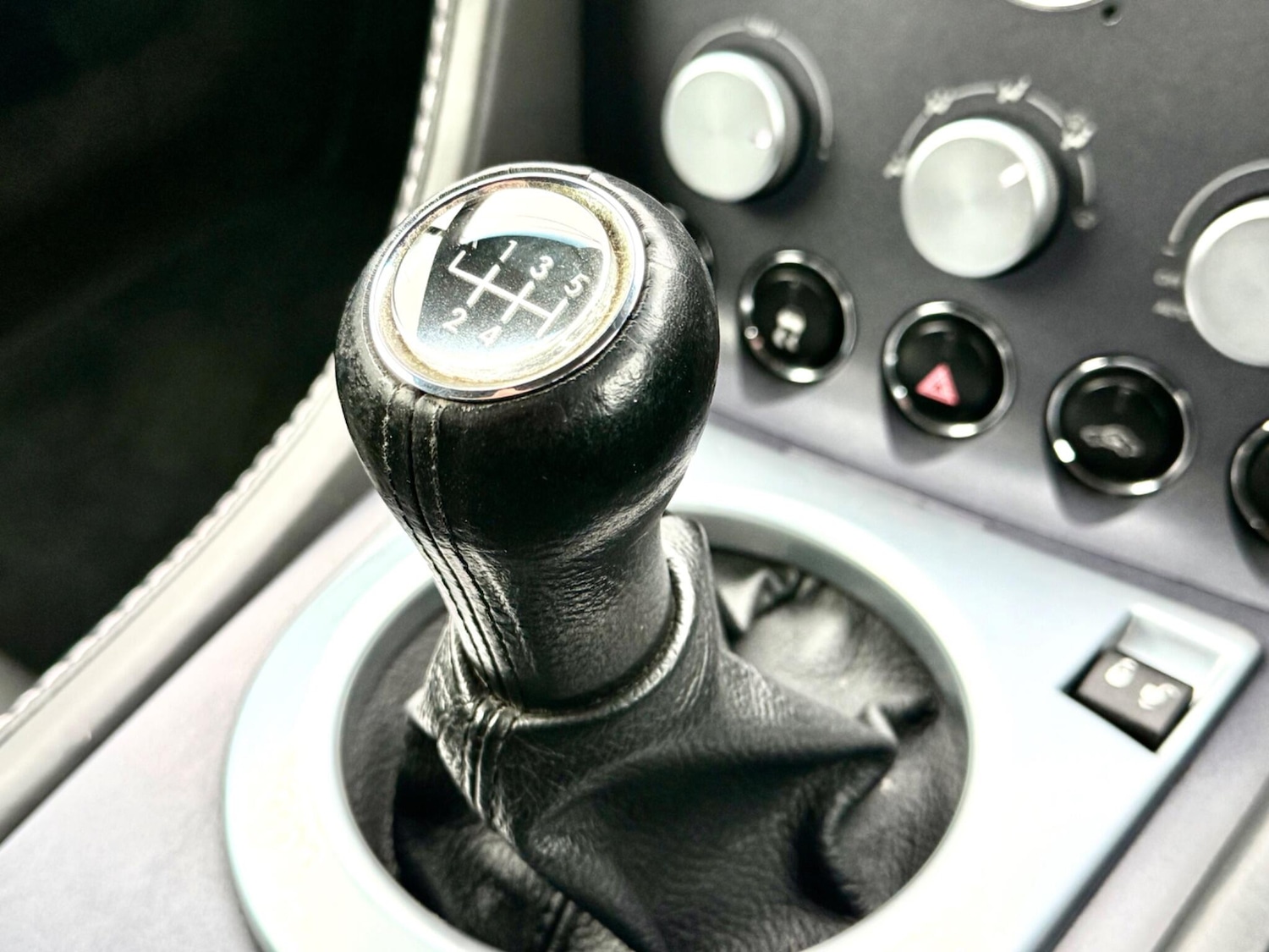 Used Aston Martin Vantage 2008 for sale - 76999007: Photo 17