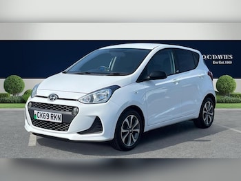 Used Hyundai i10 2020 for sale - 79050475: Photo