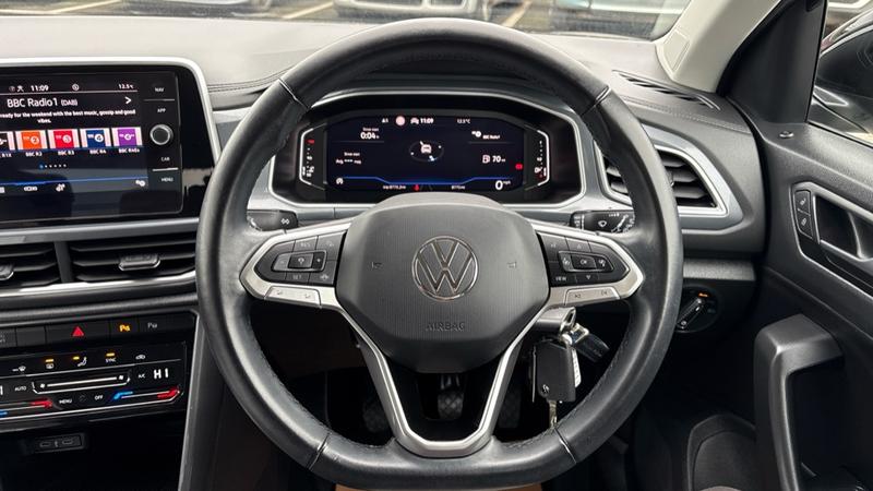 Used Volkswagen T-Roc 2023 for sale - 76568679: Photo 9