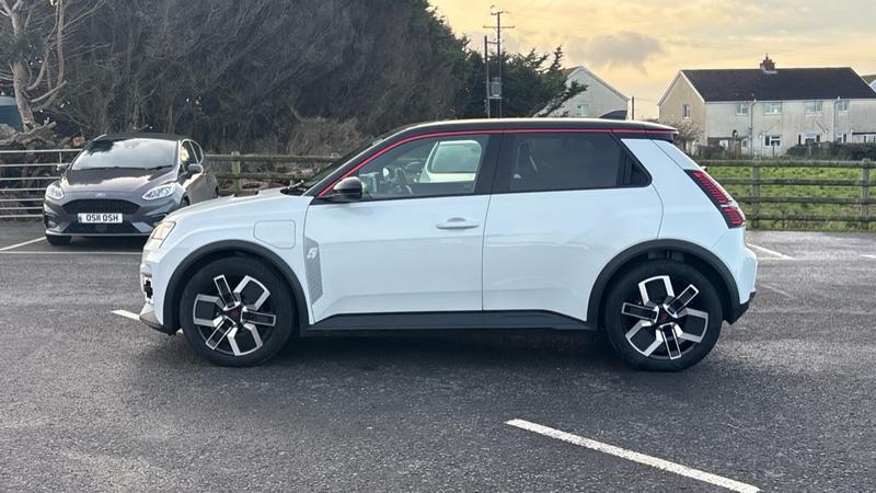 Used Renault 5 E-Tech electric 2025 for sale - 76568508: Photo 13