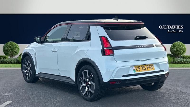 Used Renault 5 E-Tech electric 2025 for sale - 76568508: Photo 3