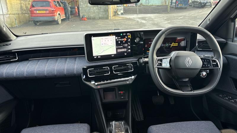 Used Renault 5 E-Tech electric 2025 for sale - 76568508: Photo 5