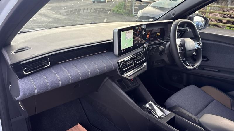 Used Renault 5 E-Tech electric 2025 for sale - 76568508: Photo 6