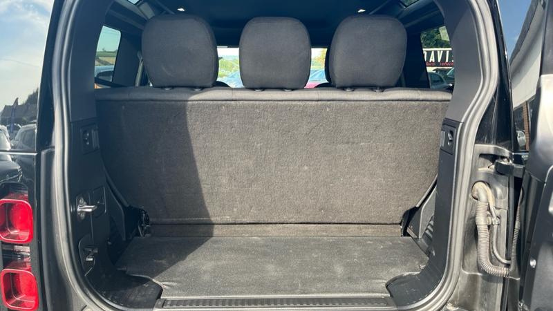 Used Land Rover Defender 2022 for sale - 76332522: Photo 14