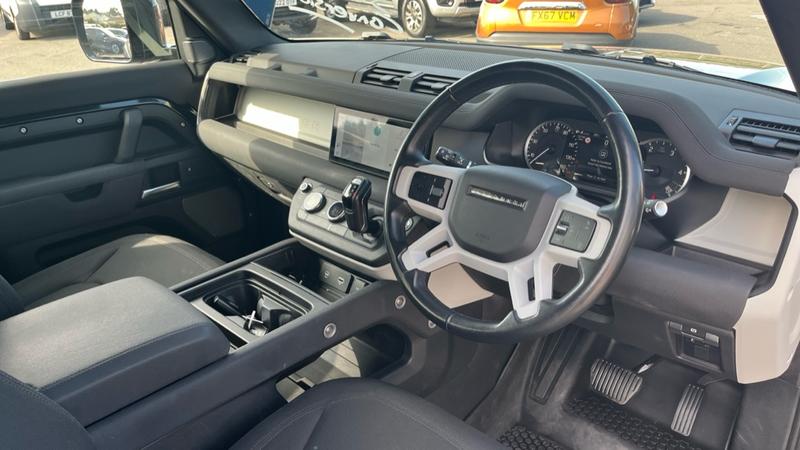 Used Land Rover Defender 2022 for sale - 76332522: Photo 27