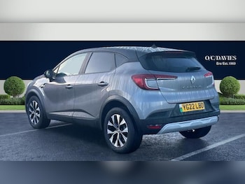 Used Renault Captur 2022 for sale - 76508193: Photo