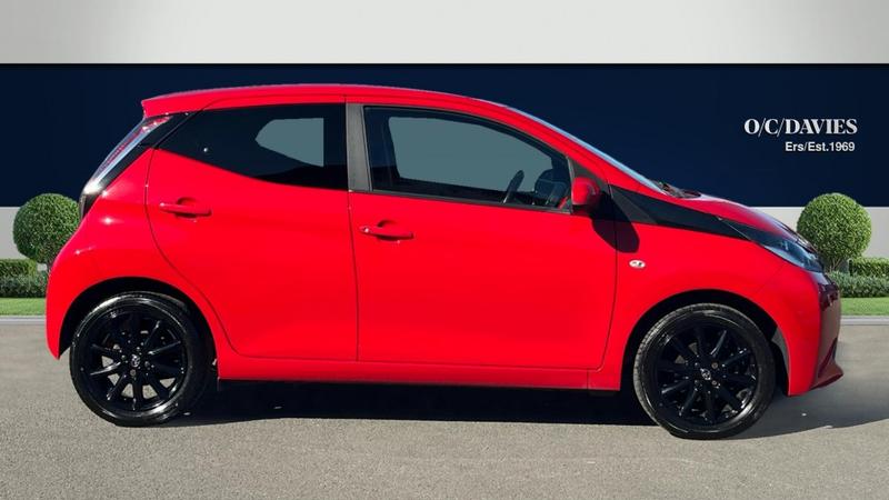 Used Toyota AYGO 2018 for sale - 77248788: Photo 2