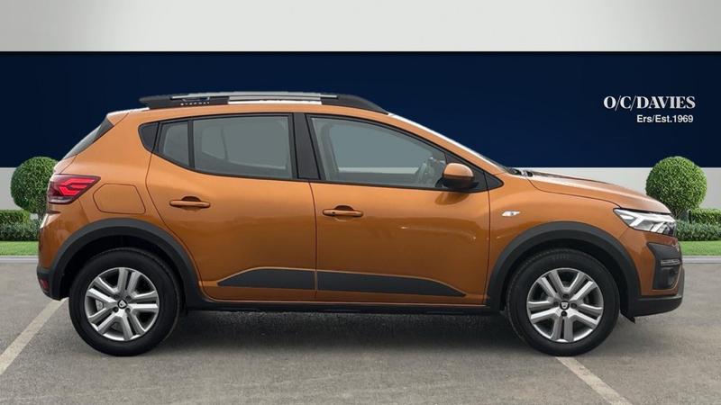 Used Dacia Sandero Stepway 2021 for sale - 76400242: Photo 2