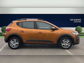 Used Dacia Sandero Stepway 2021 for sale - 76400242: Photo
