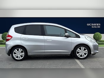Used Honda Jazz 2014 for sale - 76266039: Photo 2