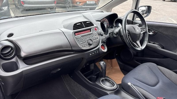 Used Honda Jazz 2014 for sale - 76266039: Photo 6