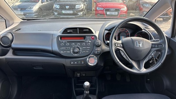 Used Honda Jazz 2014 for sale - 76266111: Photo 5