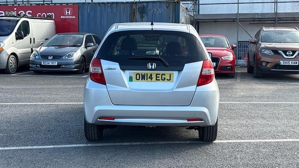 Used Honda Jazz 2014 for sale - 76266111: Photo 8