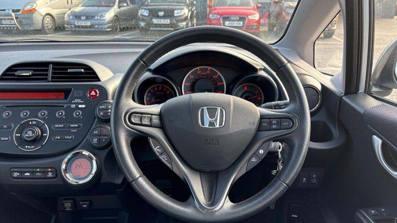 Used Honda Jazz 2014 for sale - 76616311: Photo 9