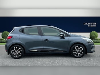 Used Renault Clio 2018 for sale - 79283097: Photo