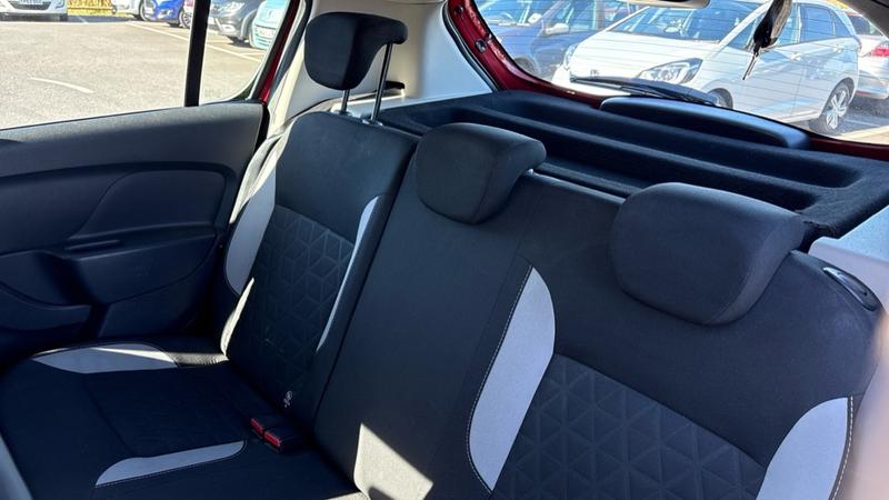 Used Dacia Sandero Stepway 2015 for sale - 76508198: Photo 10