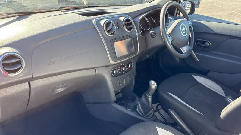 Used Dacia Sandero Stepway 2015 for sale - 76508198: Photo 6