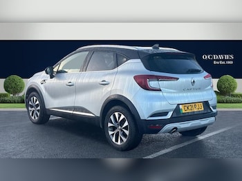 Used Renault Captur 2021 for sale - 76508203: Photo