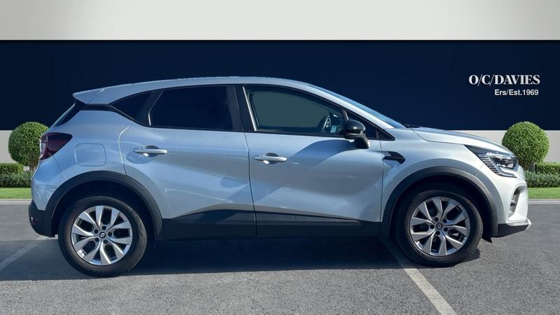 Used Renault Captur 2022 for sale - 75995395: Photo 2