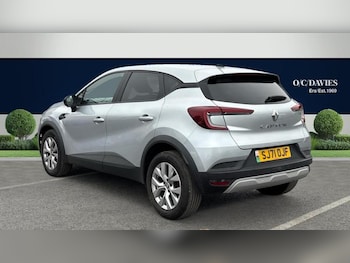 Used Renault Captur 2022 for sale - 75995395: Photo