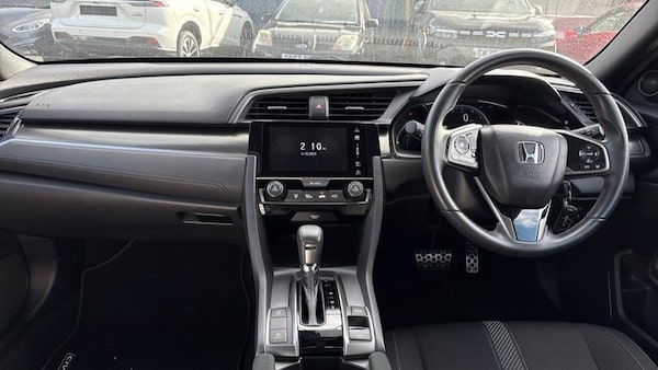 Used Honda Civic 2019 for sale - 75997428: Photo 5