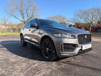 Used Jaguar F-Pace 2018 for sale - 77639047: Photo
