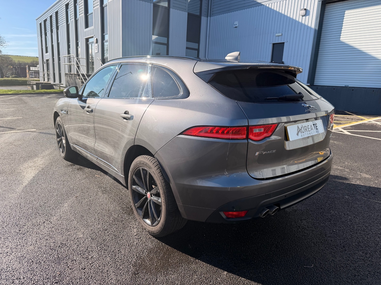Used Jaguar F-Pace 2018 for sale - 77639047: Photo 3