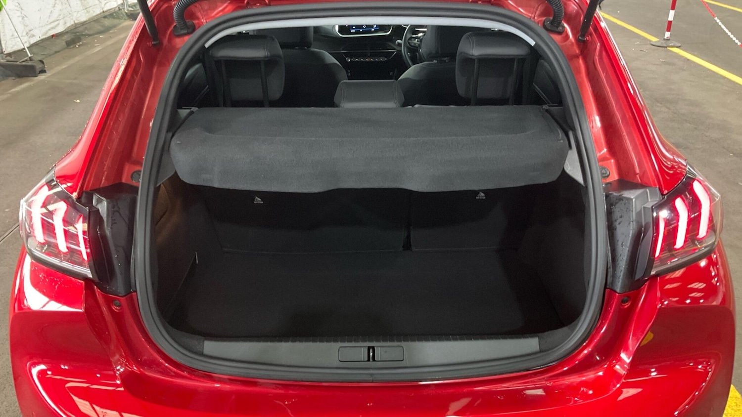 Used Peugeot 208 2023 for sale - 76623764: Photo 6