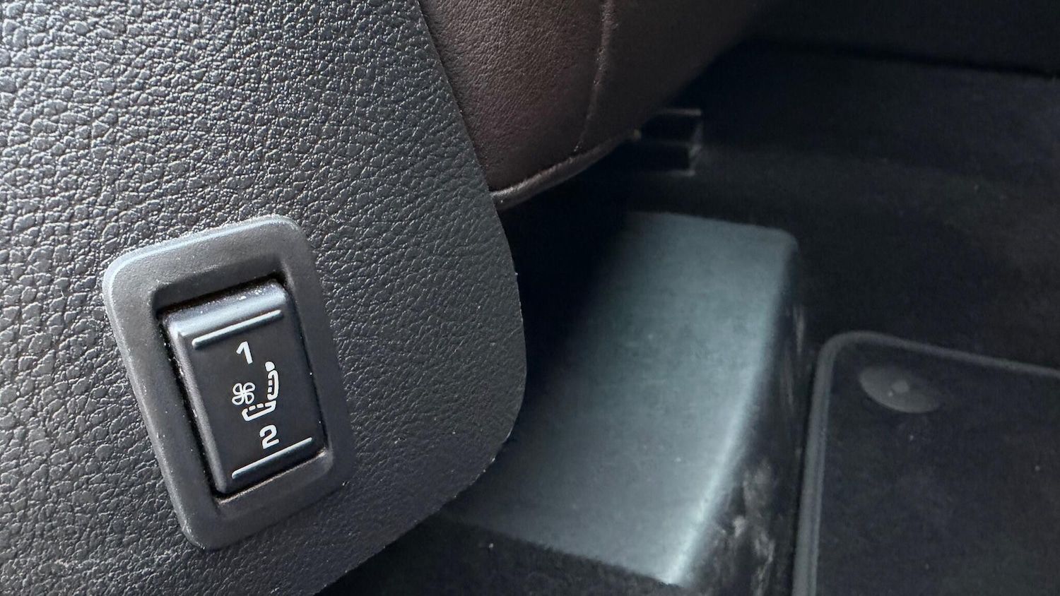 Used Skoda Superb 2014 for sale - 76588736: Photo 15