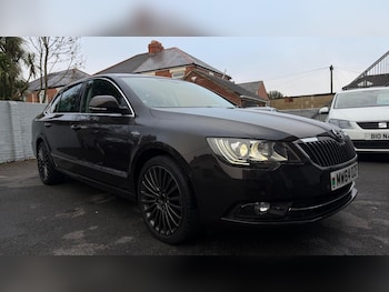2014 (64) - 2.0 TDI CR 170 Laurin + Klement 5dr