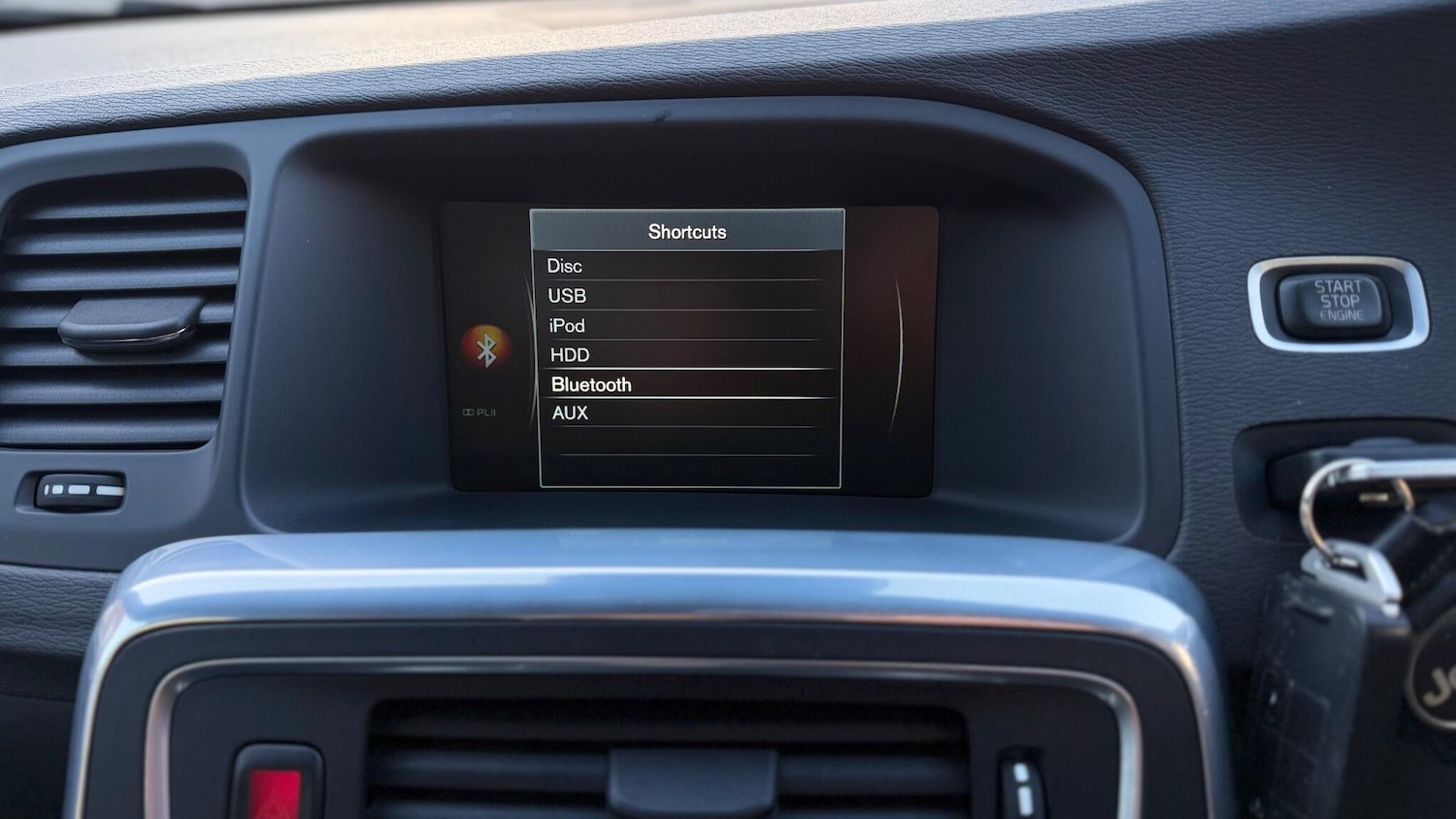 Used Volvo V60 2014 for sale - 77033572: Photo 10