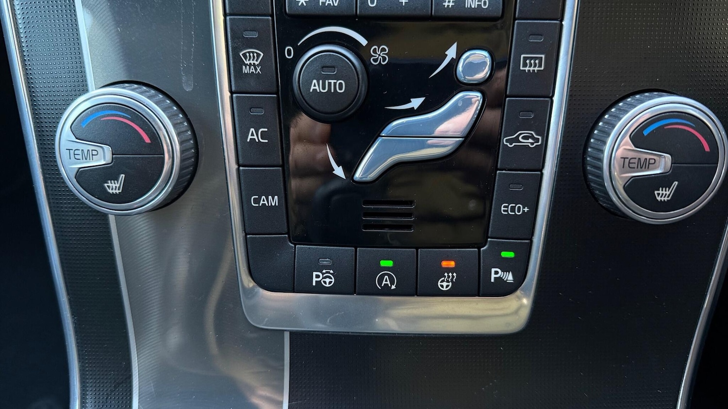 Used Volvo V60 2014 for sale - 77033572: Photo 12