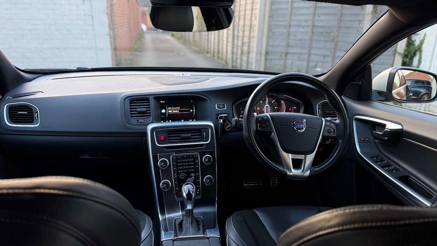 Used Volvo V60 2014 for sale - 77033572: Photo 14