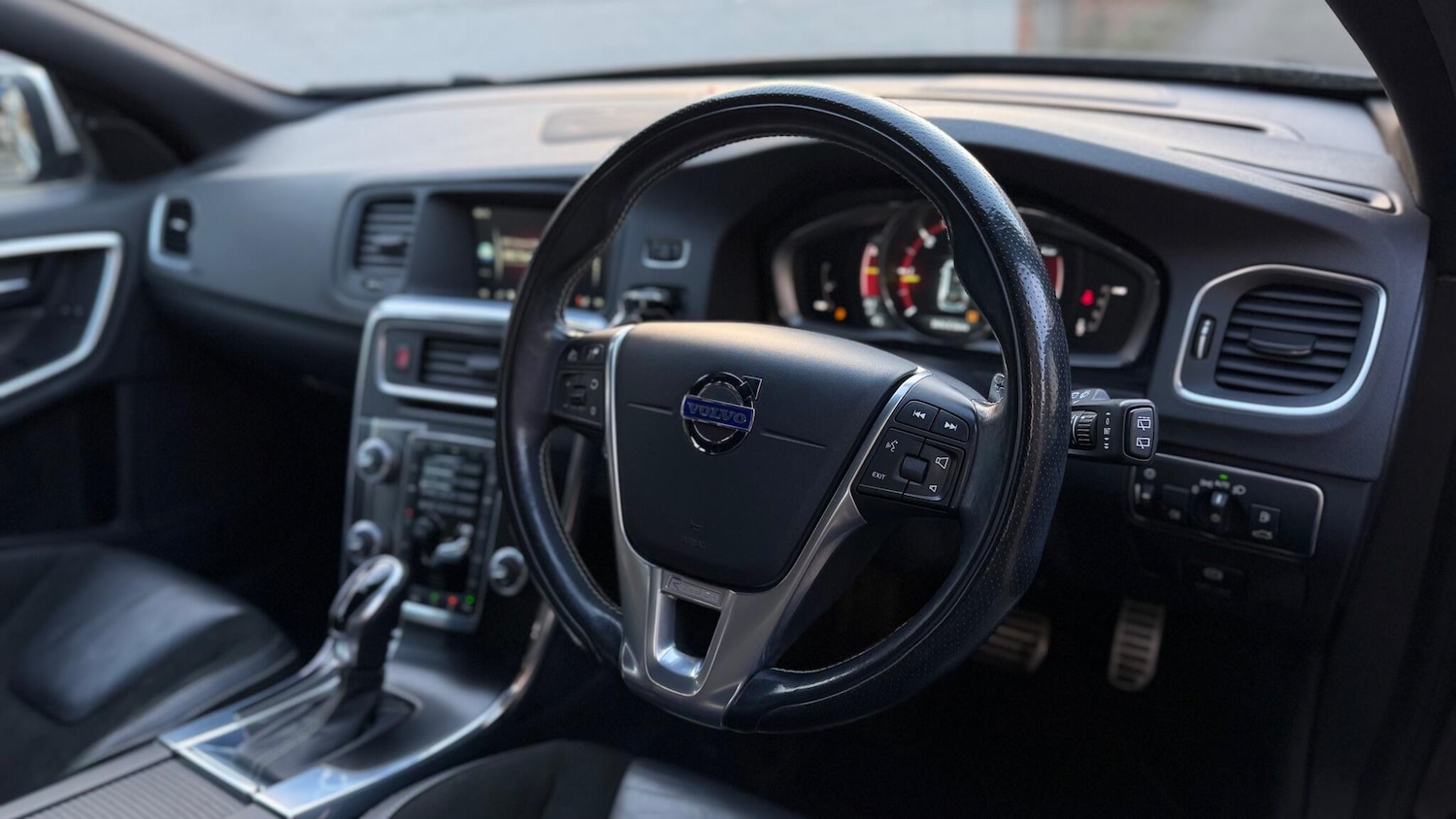 Used Volvo V60 2014 for sale - 77033572: Photo 15