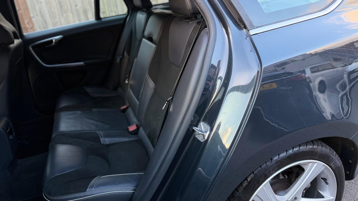 Used Volvo V60 2014 for sale - 77033572: Photo 18