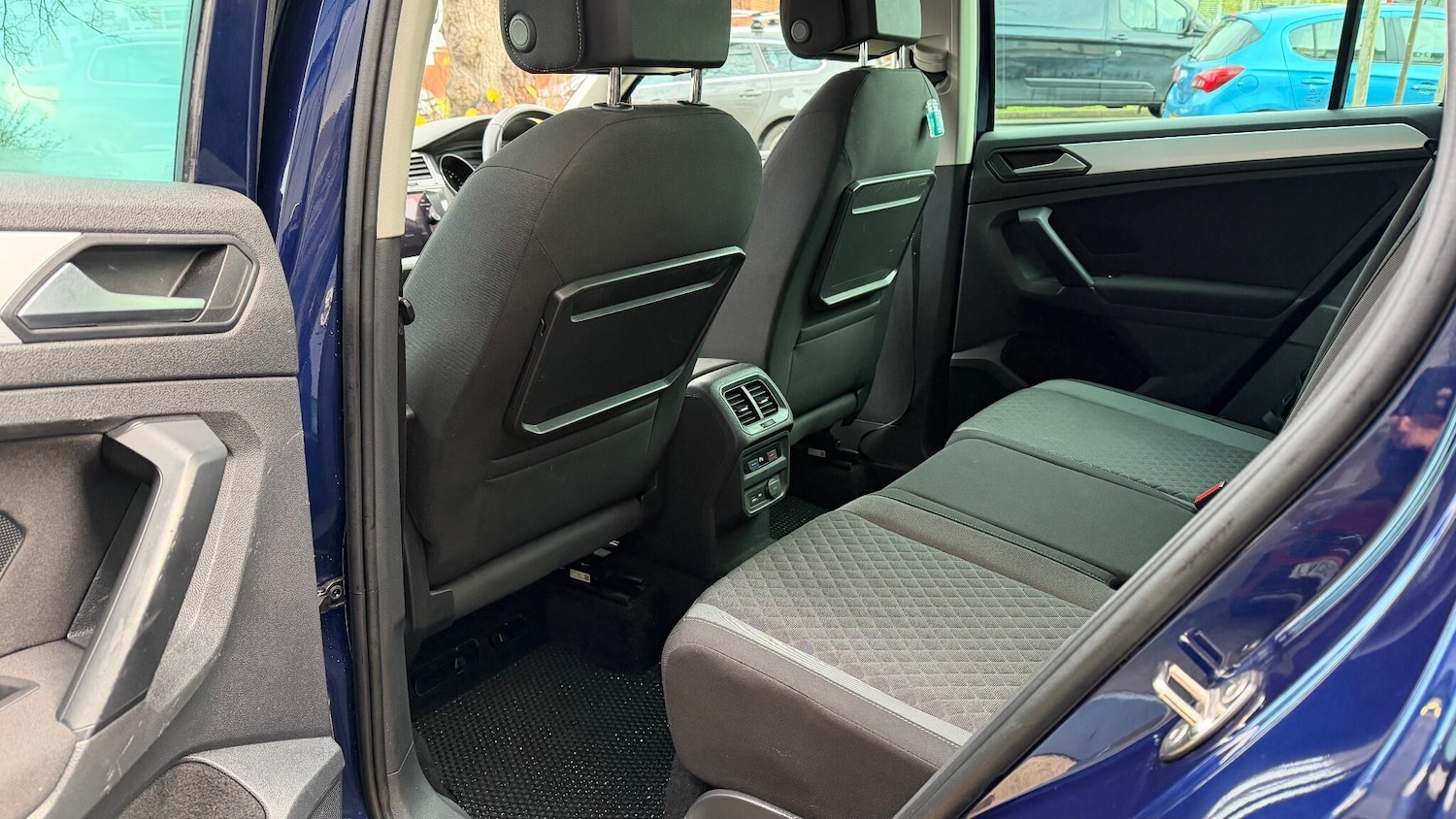 Used Volkswagen Tiguan 2018 for sale - 76830824: Photo 12