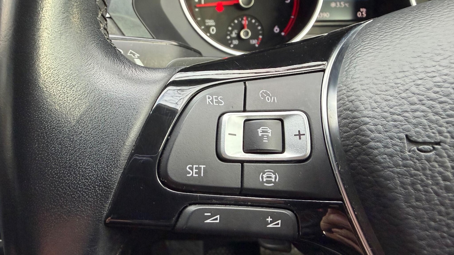 Used Volkswagen Tiguan 2018 for sale - 76830824: Photo 16