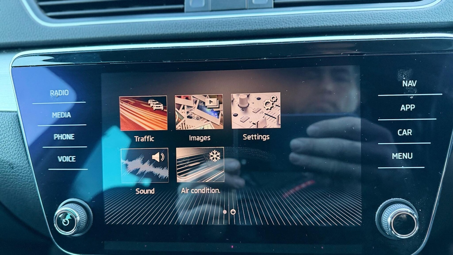 Used Skoda Superb 2017 for sale - 76845395: Photo 14