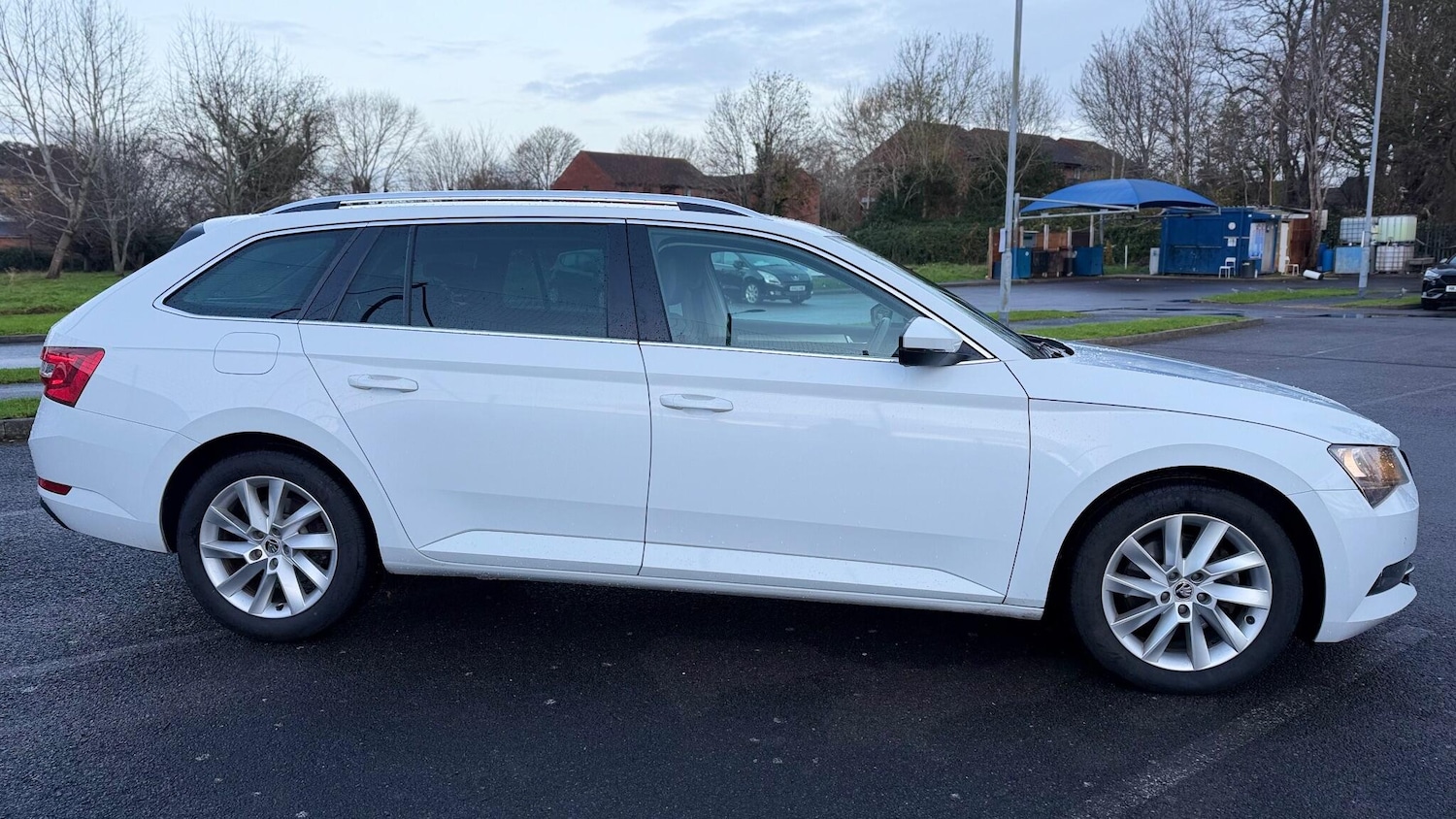 Used Skoda Superb 2017 for sale - 76845395: Photo 4