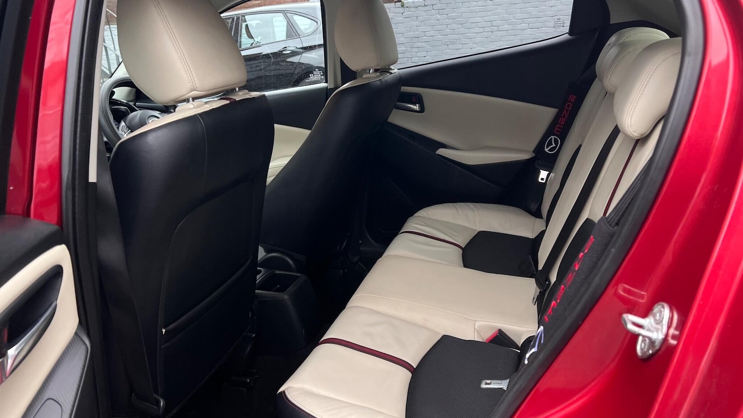 Used Mazda Mazda2 for sale - 76531524: Photo 10