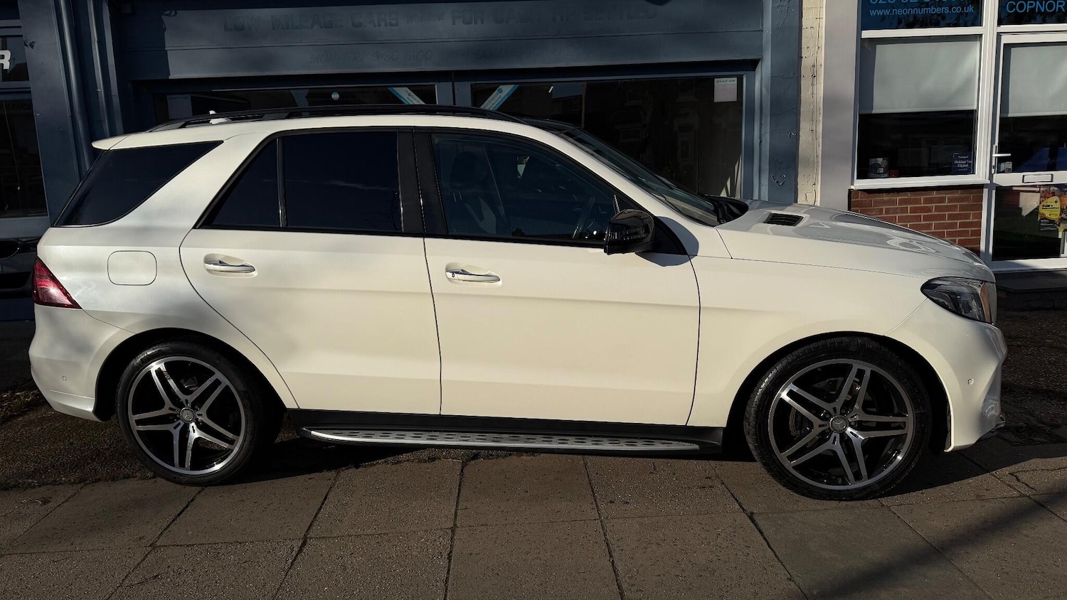 Used Mercedes-Benz GLE 2015 for sale - 76623762: Photo 3