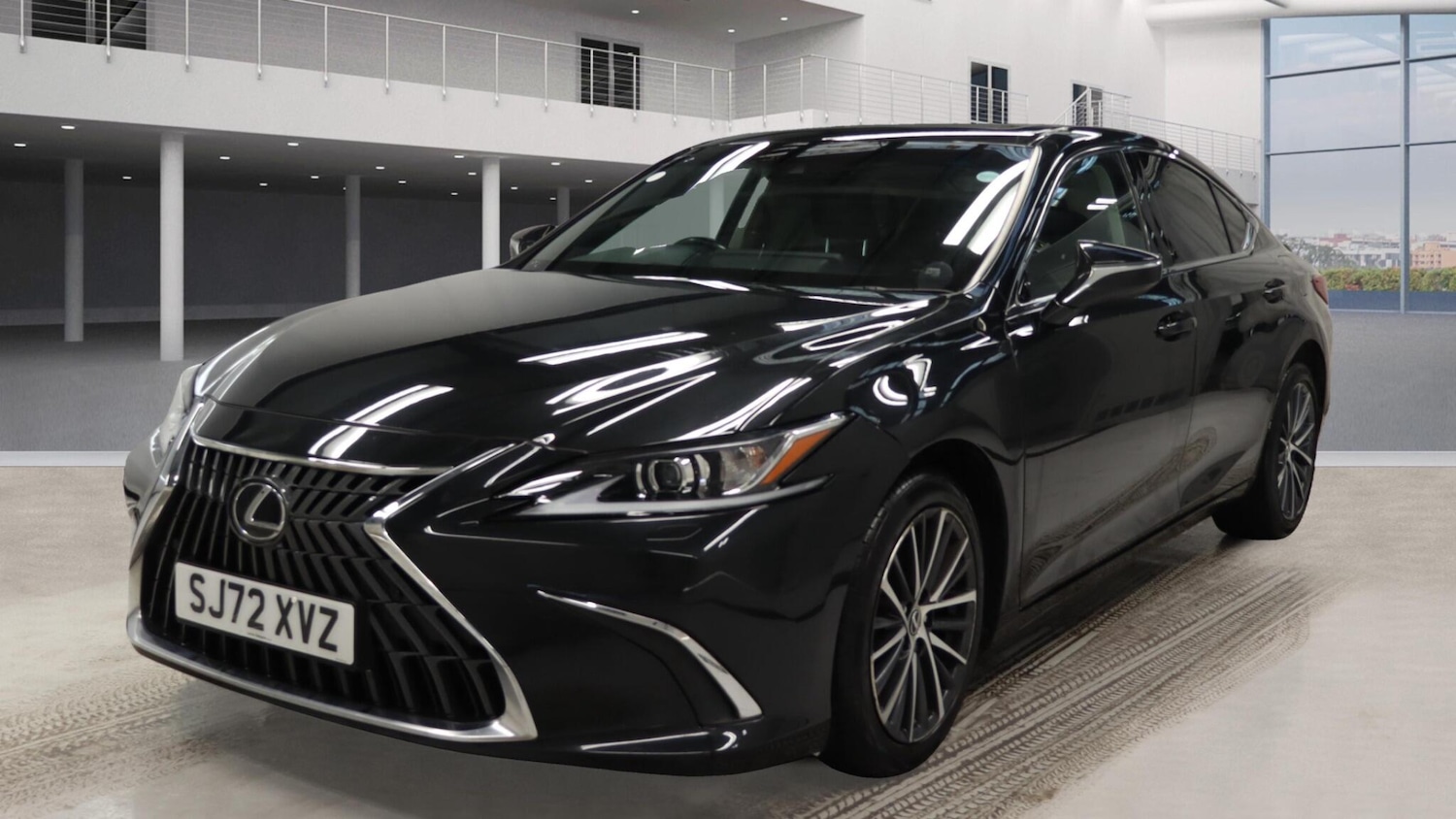 Used Lexus ES 2023 for sale - 76625713: Photo 2