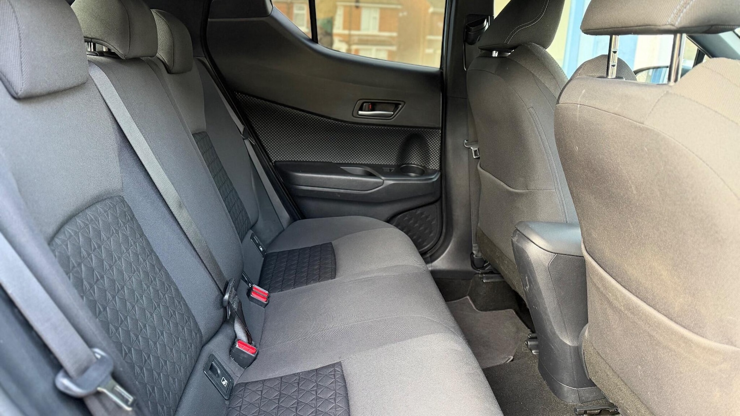 Used Toyota C-HR 2020 for sale - 76845417: Photo 10