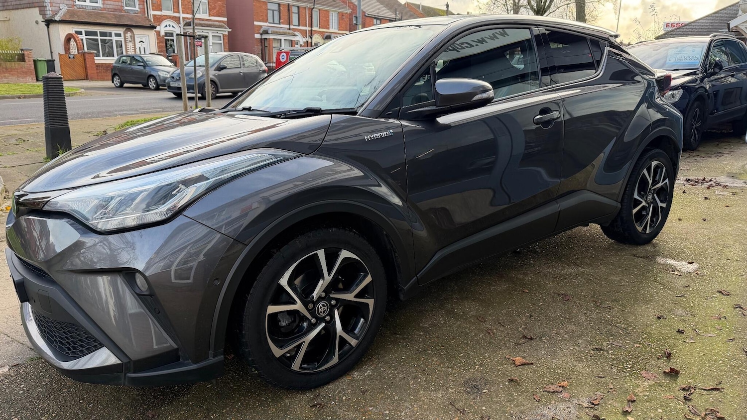 Used Toyota C-HR 2020 for sale - 76845417: Photo 2